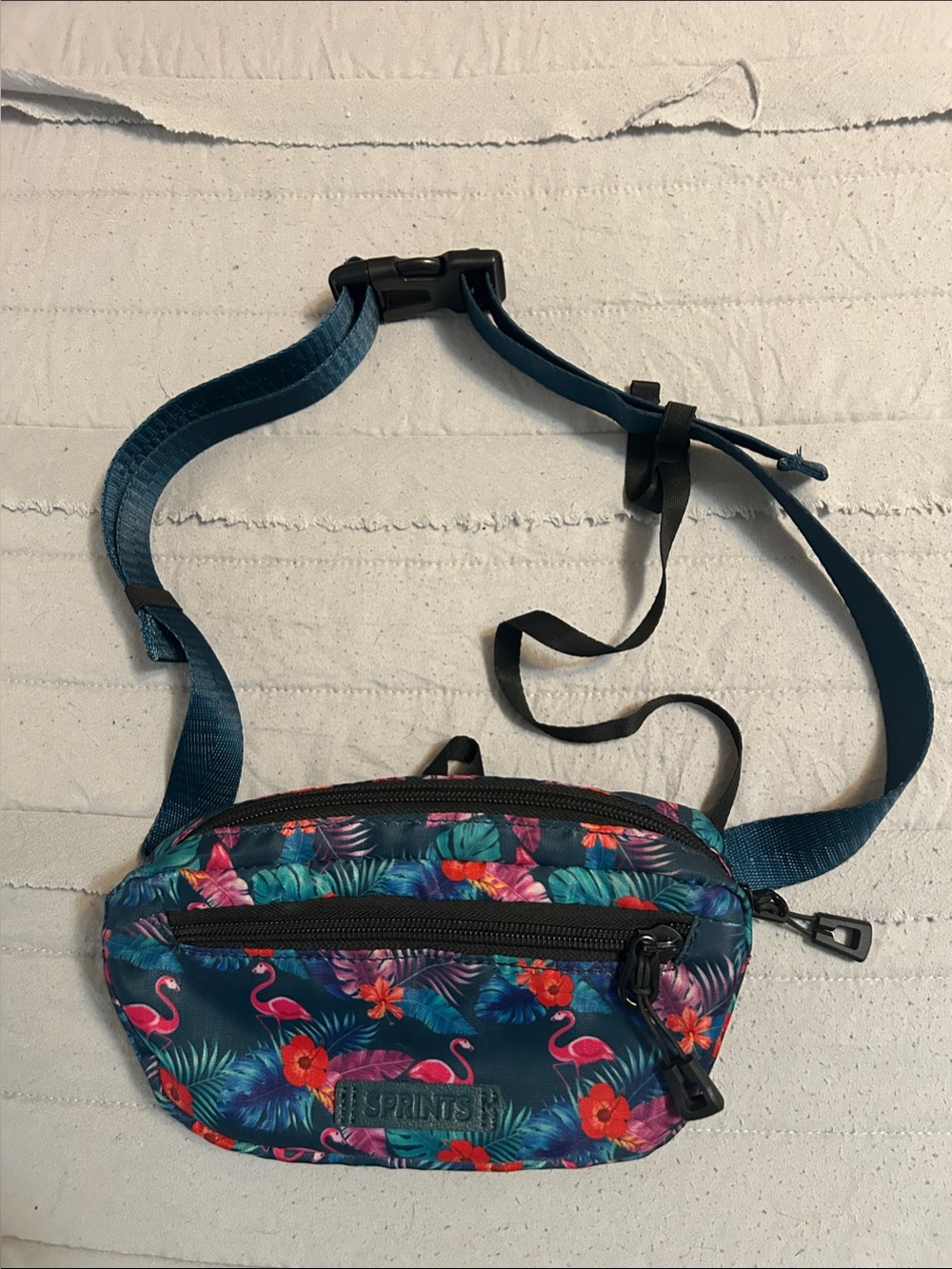 Sprints cross body bag